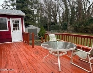 42 Fulton Avenue - Photo Thumbnail 25