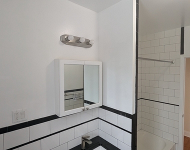 1803 Riverside Drive - Photo Thumbnail 11