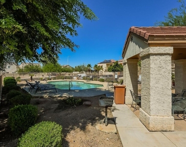 1023 W Janice Drive - Photo Thumbnail 35