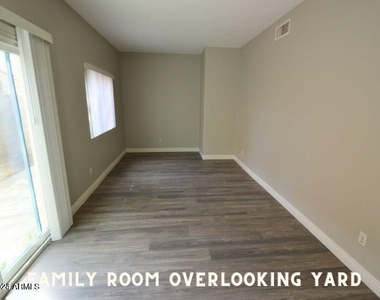 1023 W Janice Drive - Photo Thumbnail 16