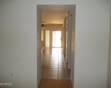 2037 E Riviera Drive - Photo Thumbnail 8
