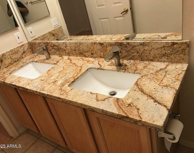 2037 E Riviera Drive - Photo Thumbnail 4
