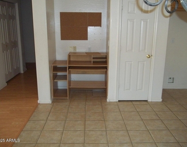 2037 E Riviera Drive - Photo Thumbnail 10