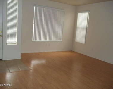2037 E Riviera Drive - Photo Thumbnail 9