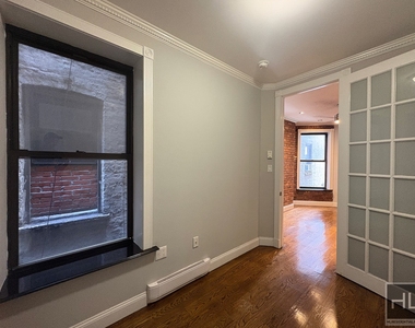 West 103 Street - Photo Thumbnail 5