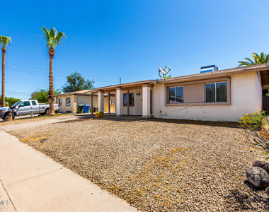 17629 N 8th Avenue - Photo Thumbnail 2