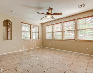 21158 W Sycamore Drive - Photo Thumbnail 9