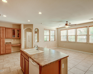 21158 W Sycamore Drive - Photo Thumbnail 7