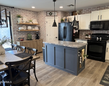 10962 W Manzanita Drive - Photo Thumbnail 8