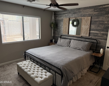 10962 W Manzanita Drive - Photo Thumbnail 13