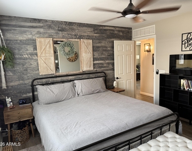 10962 W Manzanita Drive - Photo Thumbnail 14