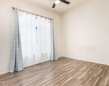 11640 N Tatum Boulevard - Photo Thumbnail 14