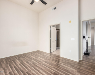 11640 N Tatum Boulevard - Photo Thumbnail 15