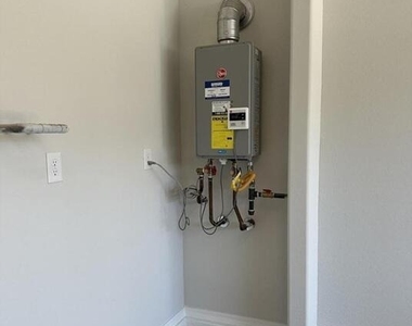 9016 W San Juan Avenue - Photo Thumbnail 31