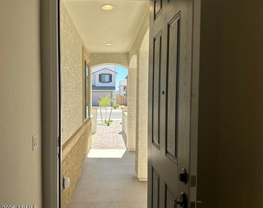 9016 W San Juan Avenue - Photo Thumbnail 3