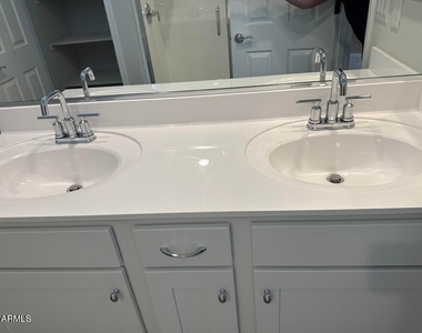 9016 W San Juan Avenue - Photo Thumbnail 16