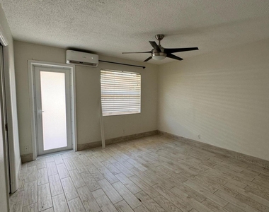 340 Sw 16th Court - Photo Thumbnail 3