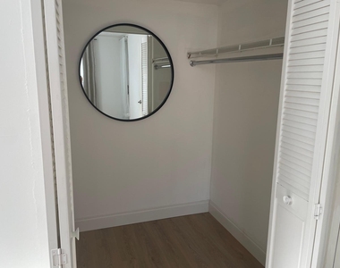 2851 Somerset Drive - Photo Thumbnail 10