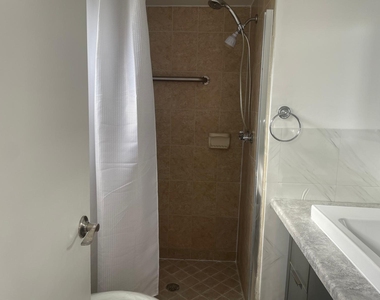 2851 Somerset Drive - Photo Thumbnail 8