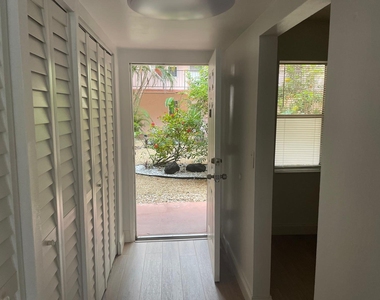 2851 Somerset Drive - Photo Thumbnail 20