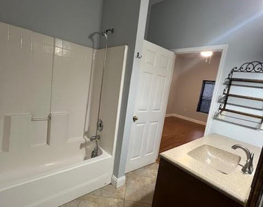 5811 La Costa Drive - Photo Thumbnail 14