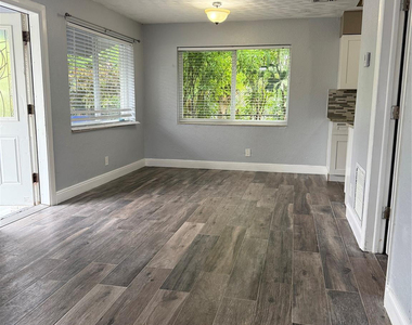 1516 Nw 7th Avenue - Photo Thumbnail 3