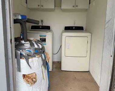 1516 Nw 7th Avenue - Photo Thumbnail 15