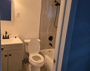 1516 Nw 7th Avenue - Photo Thumbnail 13