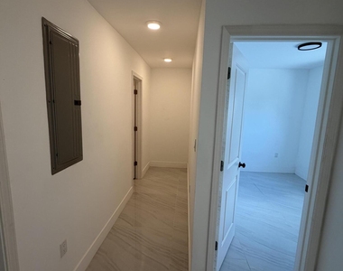 8211 Biscayne Boulevard - Photo Thumbnail 6