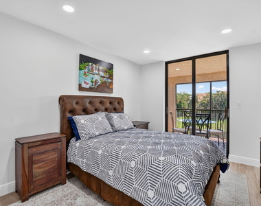 7917 La Mirada Drive - Photo Thumbnail 29