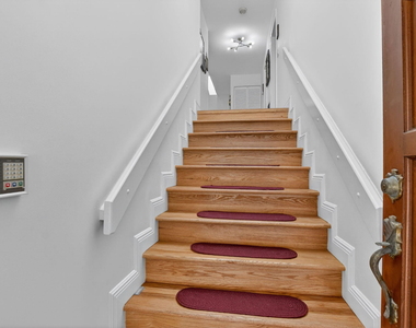 7917 La Mirada Drive - Photo Thumbnail 5