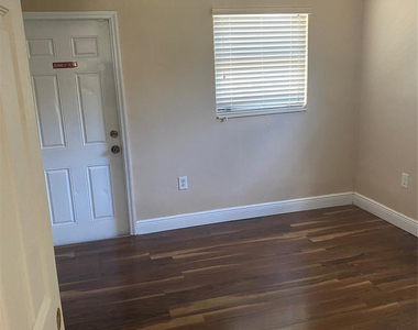 5411 Nw 16th Court - Photo Thumbnail 17