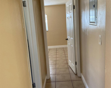 5411 Nw 16th Court - Photo Thumbnail 26