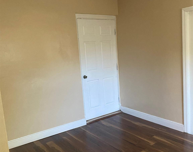 5411 Nw 16th Court - Photo Thumbnail 16