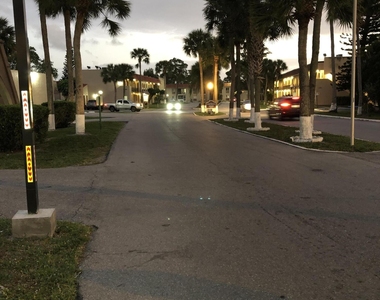6112 Forest Hill Boulevard - Photo Thumbnail 35