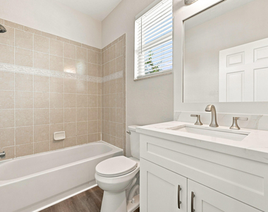 813 Pipers Cay Drive - Photo Thumbnail 28