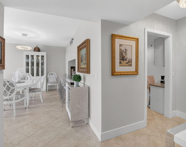 4748 S Ocean Boulevard - Photo Thumbnail 5