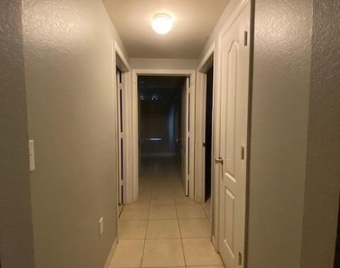 110 Sw Peacock Boulevard - Photo Thumbnail 3