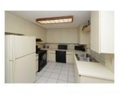 1371 Cottonwood Circle - Photo Thumbnail 9