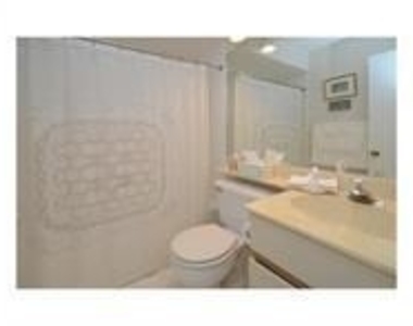 1371 Cottonwood Circle - Photo Thumbnail 13