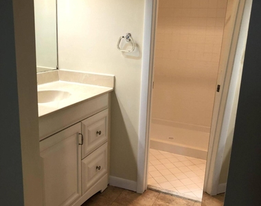 1371 Cottonwood Circle - Photo Thumbnail 19