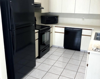 1371 Cottonwood Circle - Photo Thumbnail 6
