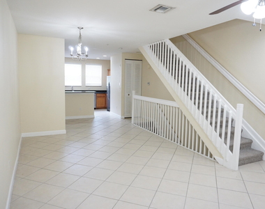810 Marina Del Ray Lane - Photo Thumbnail 22