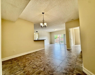 6960 Sw 39th Street - Photo Thumbnail 8