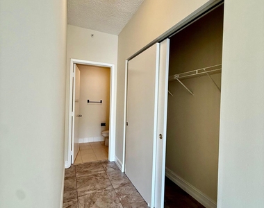 6960 Sw 39th Street - Photo Thumbnail 7