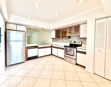 1811 Sw Palm City Road - Photo Thumbnail 5