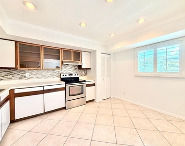 1811 Sw Palm City Road - Photo Thumbnail 4