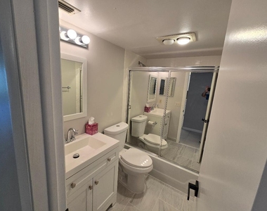 5760 Princess Palm Court - Photo Thumbnail 12