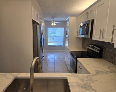 5760 Princess Palm Court - Photo Thumbnail 8