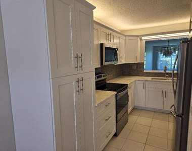 5760 Princess Palm Court - Photo Thumbnail 3